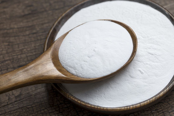 Кристаллы пищевых добавок натрия сахарина белые пудрят сумку подсластителей 25Kg